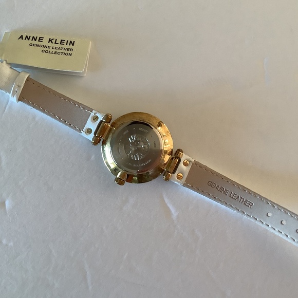 Ladies Anne Klein white leather band  watch brand  brand new - Picture 2 of 3